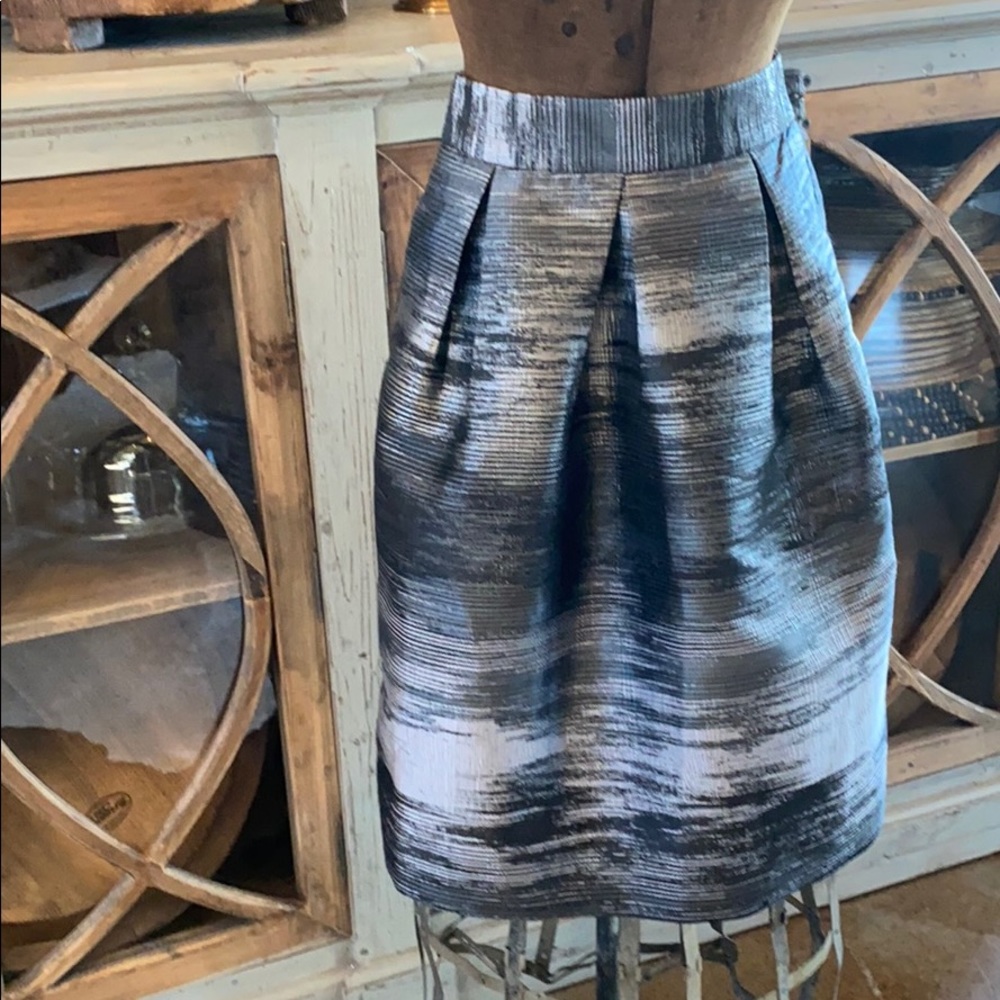 Simply Styled - Picture 2 of 4